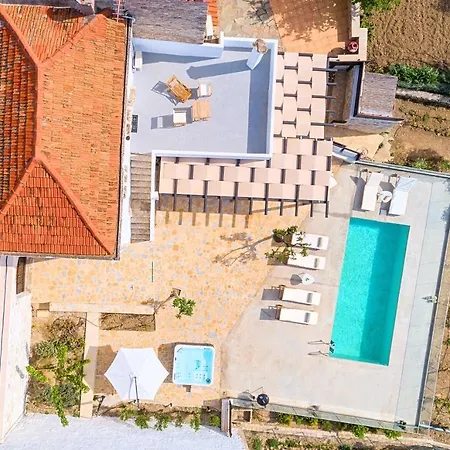 Barozziana Private Heated Pool & Jacuzzi 别墅 *